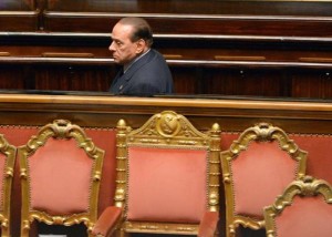 Silvio Berlusconi durante il voto di fiducia al Governo in aula del Senato, Roma 2 ottobre 2013. ANSA / ETTORE FERRARI