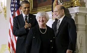 il presidente degli Stati Uniti, Barack Obama, con il futuro presidente della Fed, Janet Yellen, e il presidente Uscente, Ben Bernanke (fonte: indianaexpress.com)