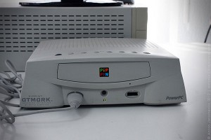 pippin-atmark-Apple-game-console-2