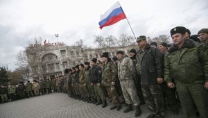 Cosacchi e volontari filorussi in Crimea