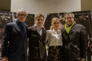 Il cast. Da sinistra a destra. Il regista Giacomo Battiato, Alessandro Averone, Carolina Crescentini ed Ennio Fantstichini