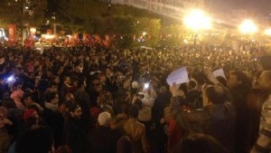 Le manifestazioni in piazza a Tunisi contro l'attacco terroristico del 18 marzo