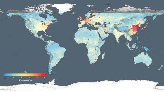 Mappa della Nasa che rileva i punti più inquinati del mondo: la pianura padana segnata in rosso insieme alla Cina