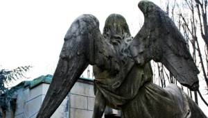 L'angelo di Nicostrato, realizzato da Giberto Buzzi