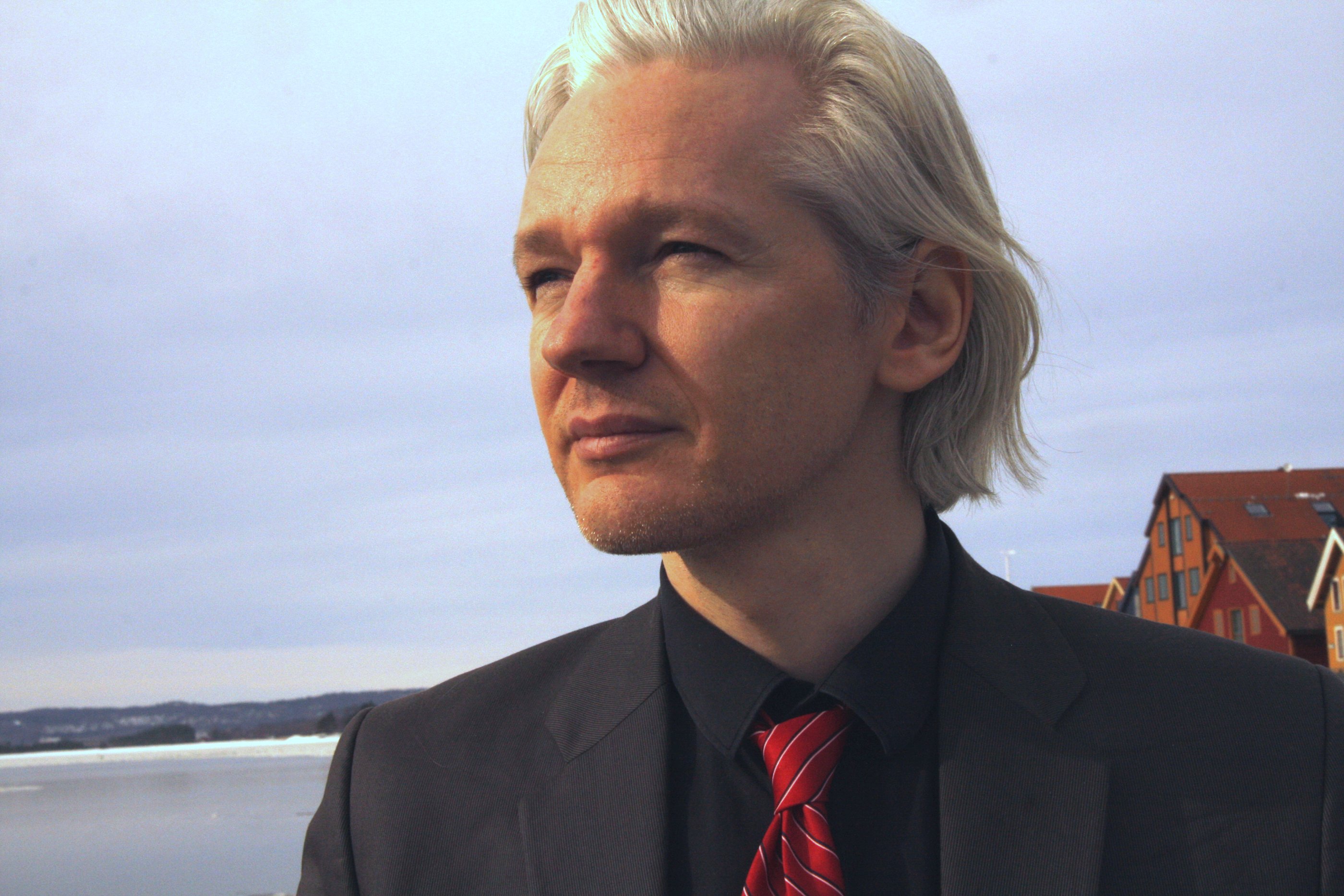 Julian_Assange_(1)