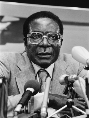 Mugabe, 1982