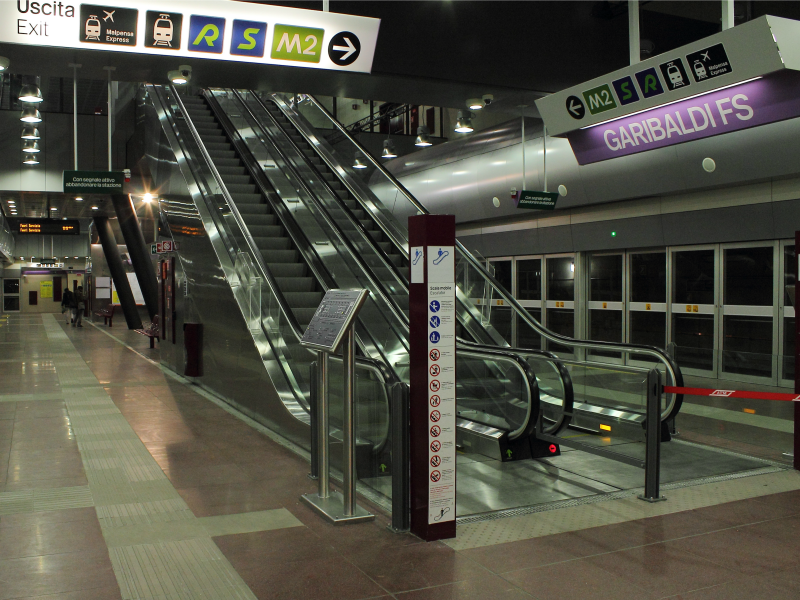 Linea_5_lilla_-_metropolitana_di_Milano_-_Stazione_Garibaldi