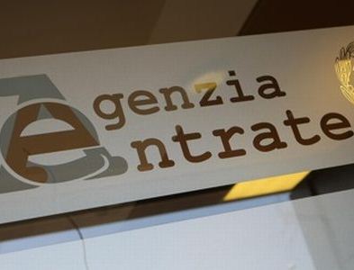 Befera: una famiglia su 5 spende più di quanto guadagna