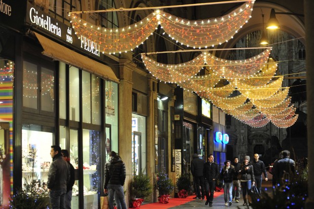 Colletta dei negozianti per le luci di natale