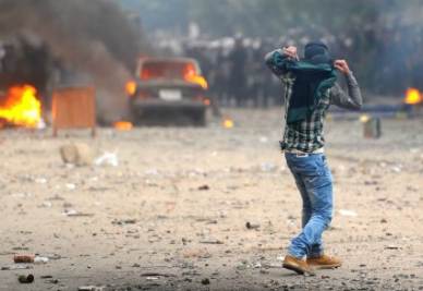 Egitto, spari all’alba in piazza Tahrir