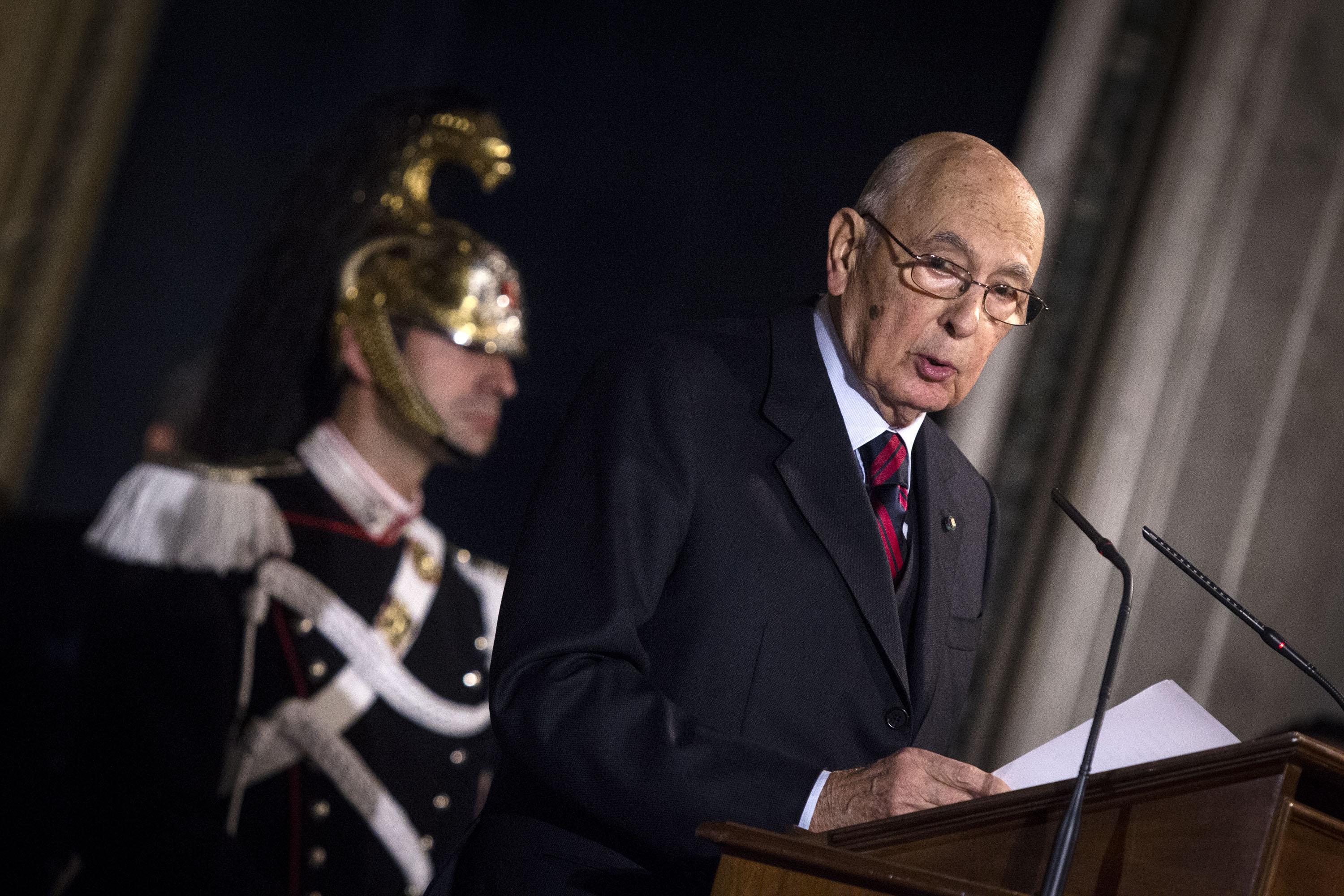 Napolitano ai partiti: il prossimo governo sarà politico, ma non bruciate la fiducia nell’Italia