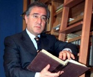Libri rubati, Dell’Utri indagato per concorso in peculato