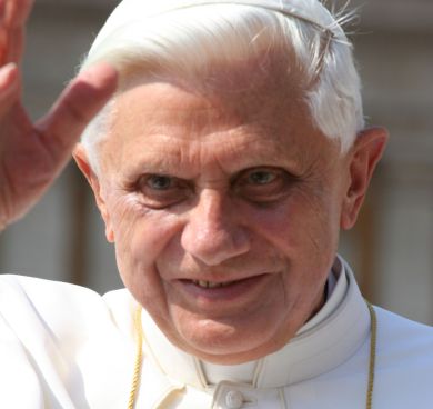 La commozione di Benedetto XVI: “Grazie di cuore”