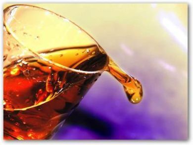 Italiani, più alcol fuori dai pasti