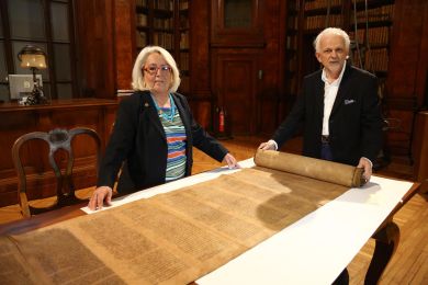 A Bologna la Torah più antica del mondo