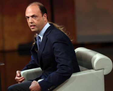Berlusconi: “Fiducia totale in Alfano e Schifani”
