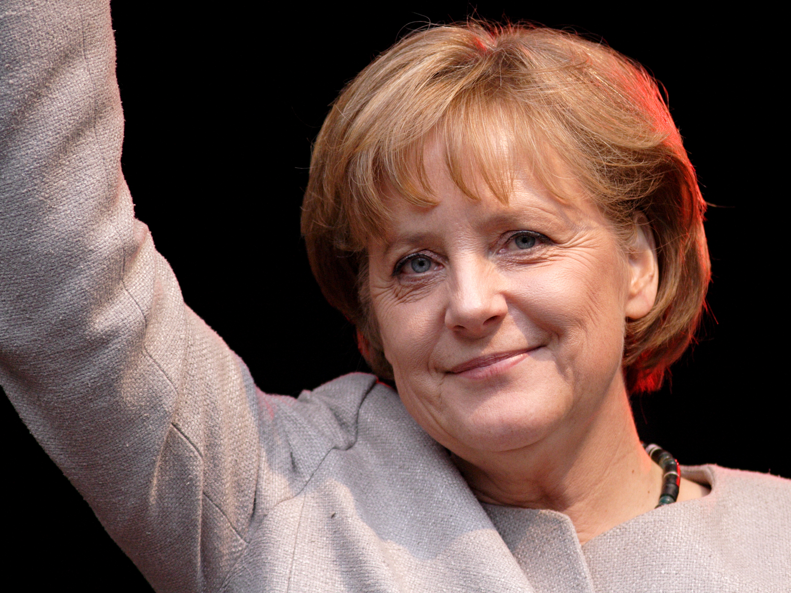 Parte il congresso della Cdu, Angela Merkel verso la riconferma ad Essen
