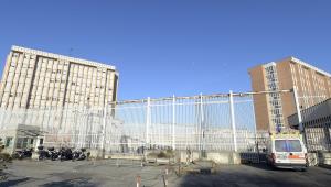 Sparatoria nel carcere di Torino: morti due agenti di polizia