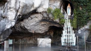 Pellegrinaggi, il turismo della fede supera la prova della crisi