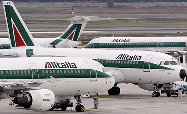 Alitalia riconvoca i sindacati, in gioco l’alleanza con gli arabi di Etihad