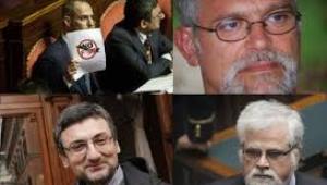 Grillo e i senatori “dissidenti”: sull’espulsione è battaglia a colpi di video