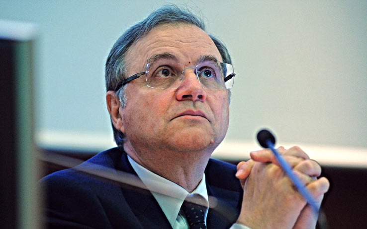 La denuncia di Visco: «Illegalità e corruzione frenano l’economia »