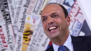 Sicurezza e crisi degli alloggi, Alfano promette una legge