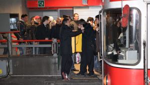Metro M1, incendio nella notte blocca la linea tra Gambara e Bisceglie