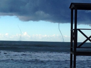 Maltempo su tutt’Italia: una frana nel crotonese, allerta in Liguria