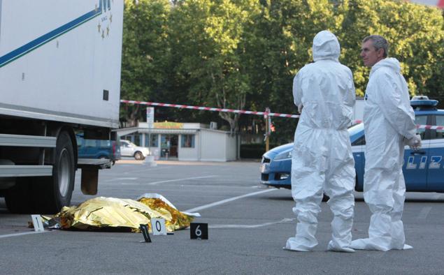 Asti, 52enne ucciso a colpi di cric in pieno centro