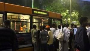 Milano, gli autisti Atm dicono no al trasporto dei migranti