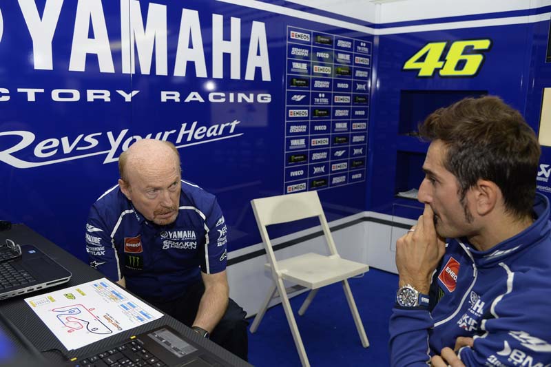 La Yamaha attacca la Honda: “Nessun calcio di Rossi”