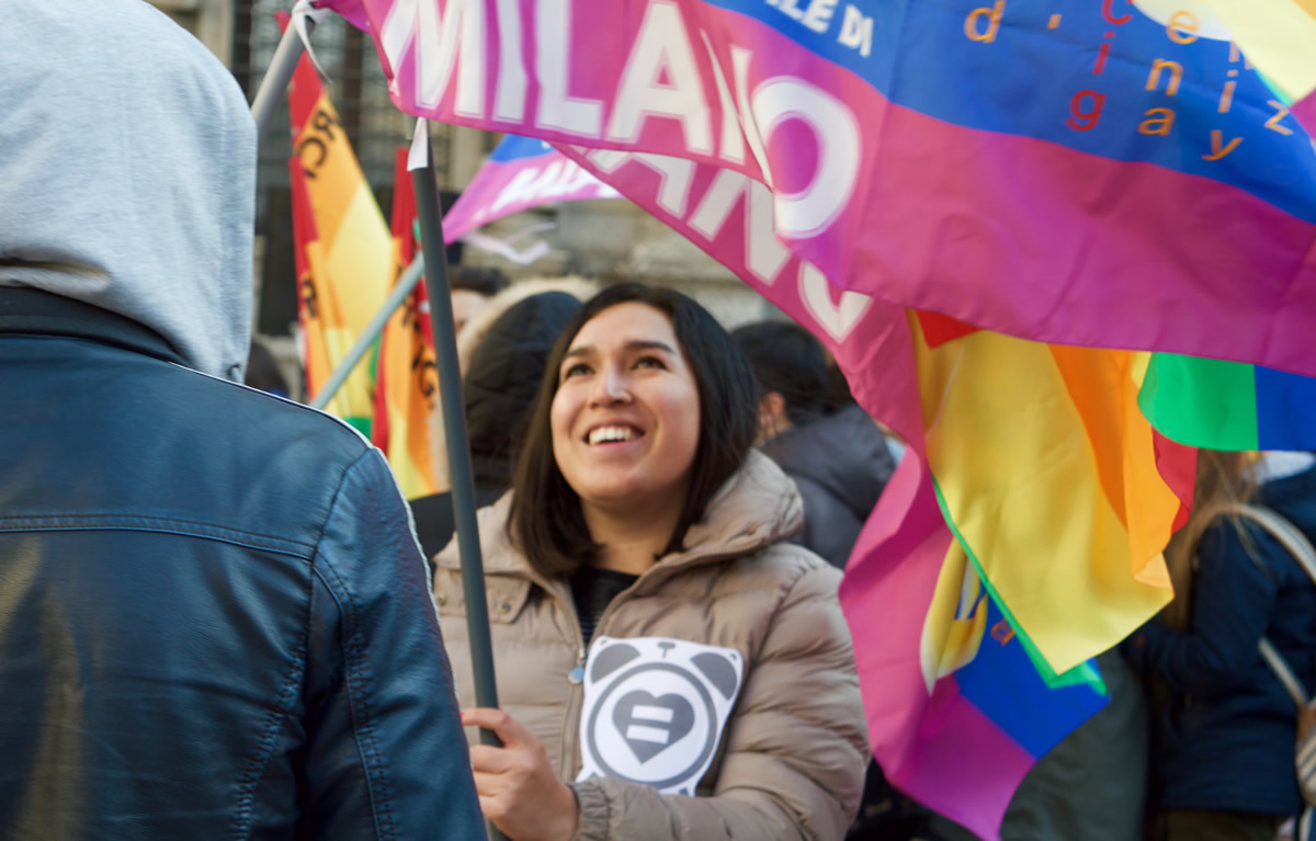Unioni civili, la sveglia arcobaleno suona a Milano