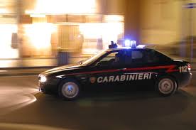Tre latinos sparano a salve contro una ragazza in via Padova