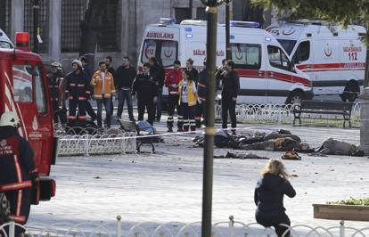 Istanbul colpita al cuore. La mano dell’Isis dietro ai dieci turisti morti