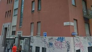 Milano, uomo precipita dallo studentato di via Modena