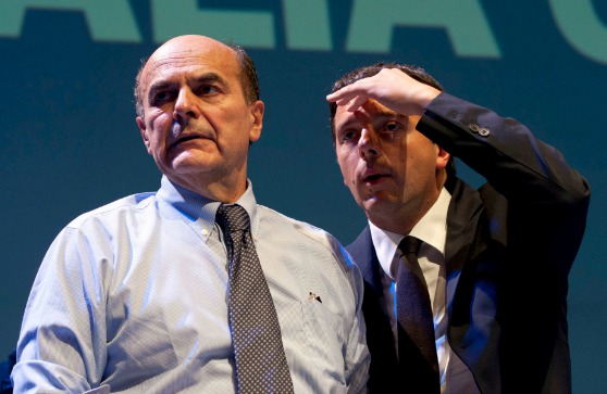 Bersani apre a Renzi: “Se vince il No, Matteo può restare. Ma basta arroganza”
