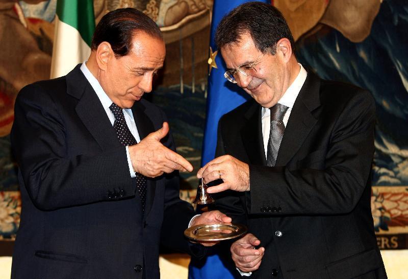 Berlusconi e Prodi: tra un No poco convinto e un Sì a denti stretti