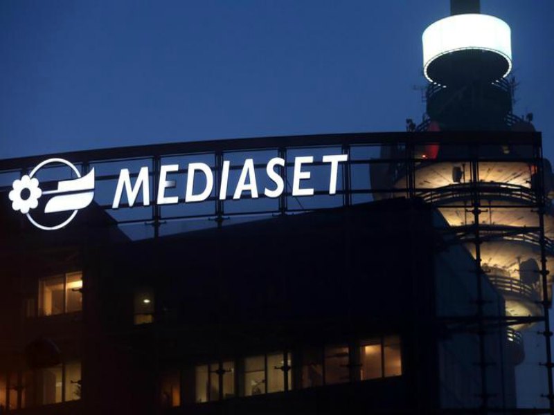 Mediaset, scalata ostile di Vivendi  e il titolo vola in Borsa