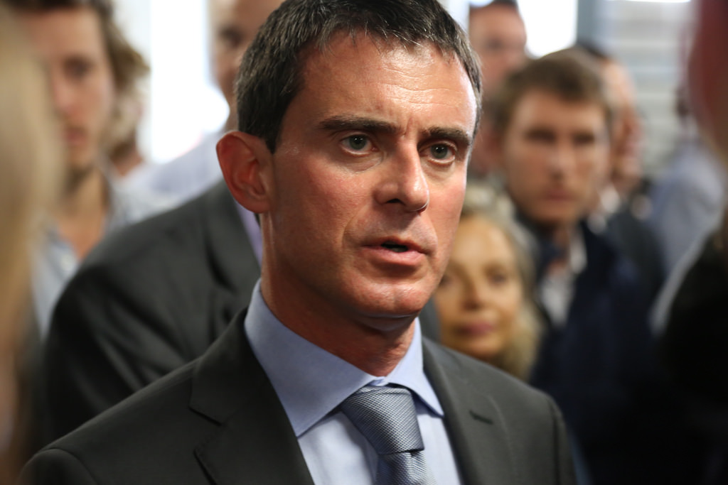 Francia, il premier Manuel Valls si stacca da Hollande e punta all’Eliseo