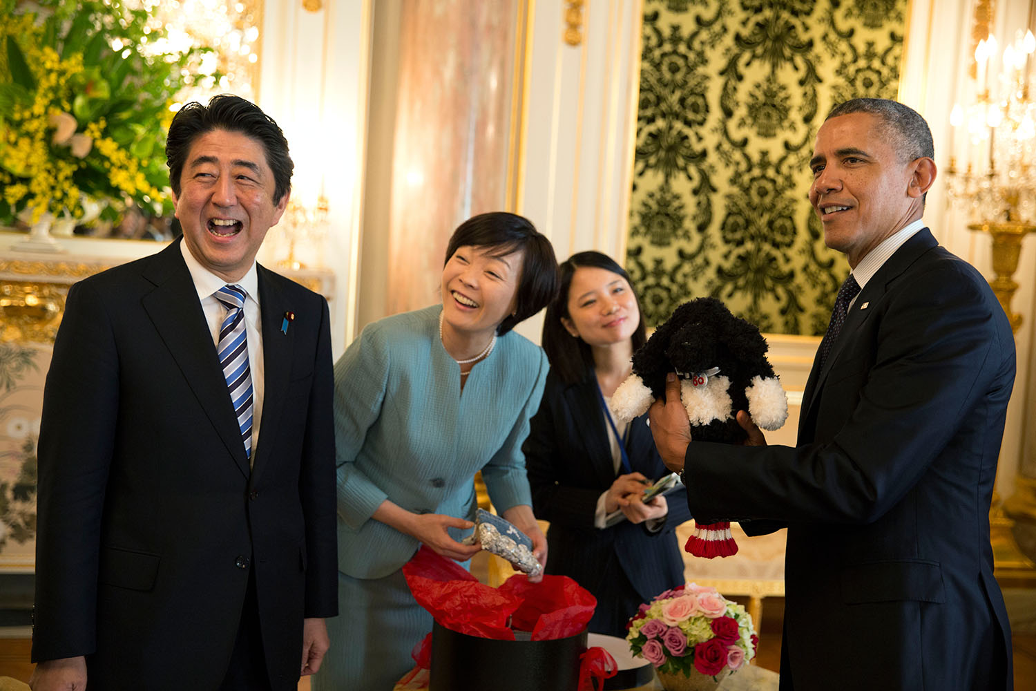 Shinzo Abe a Pearl Harbor. Nuove intese con gli Usa ma niente scuse