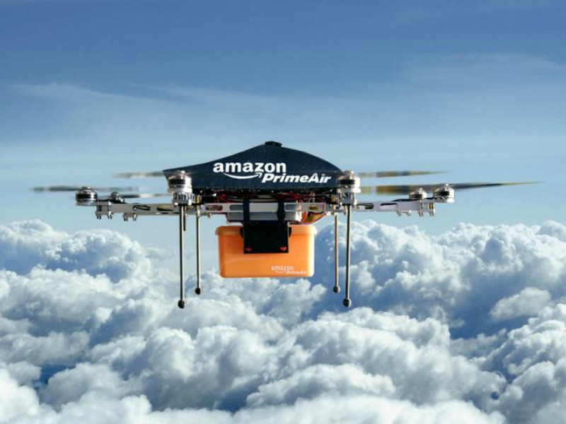 Consegne con i droni più vicine: Amazon deposita il brevetto