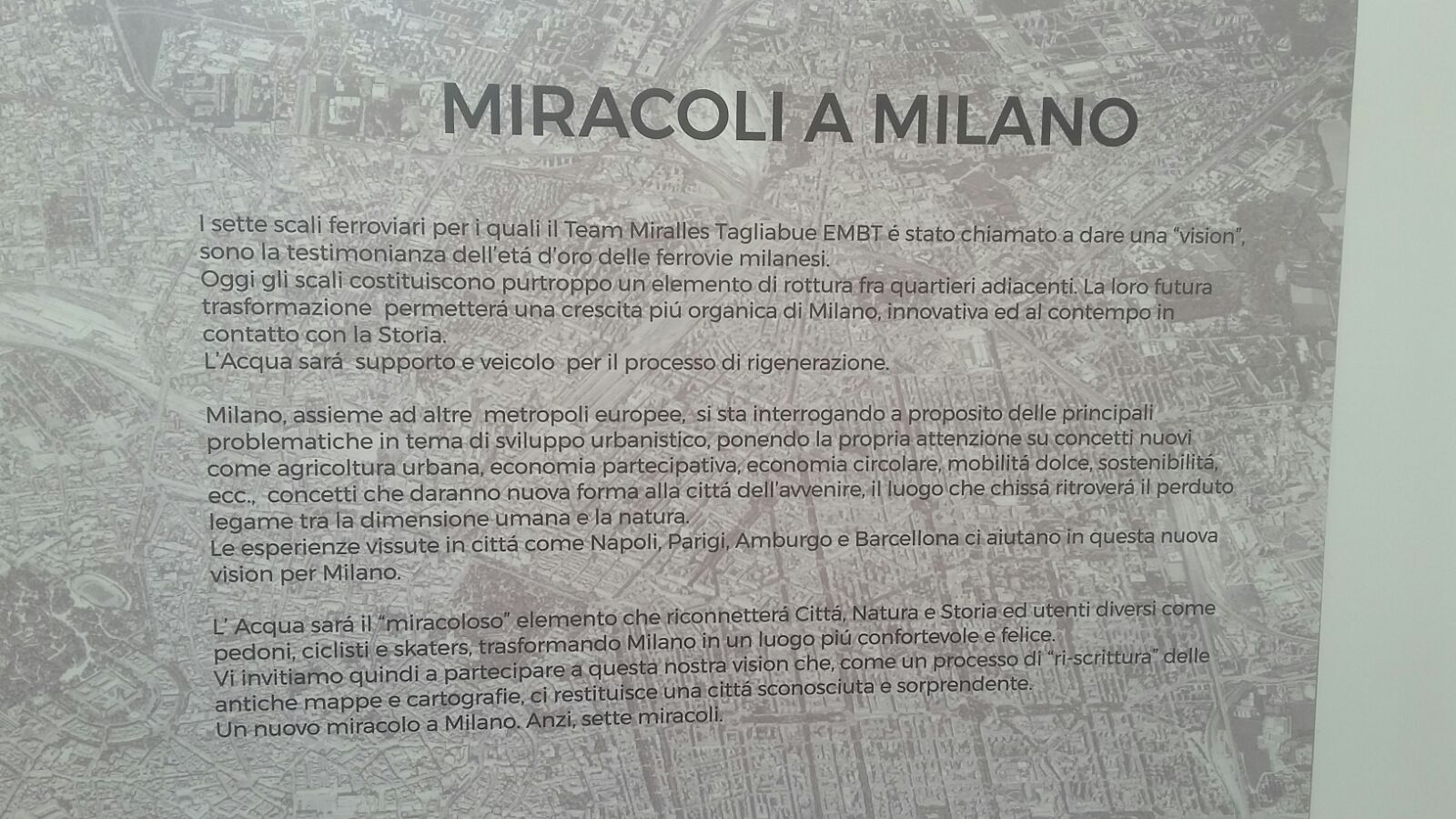 Il manifesto dello scenario "Miracoli a Milano" - Team Embt Miralles Tagliabue