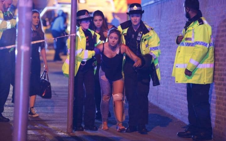 Terrore a Manchester, decine di morti  Bomba al concerto, cosa sappiamo finora