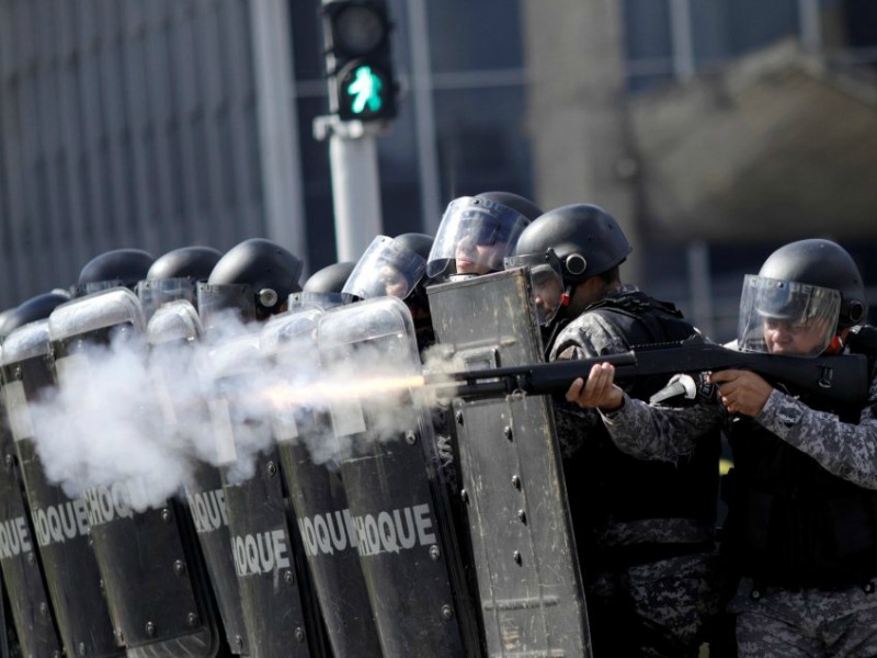 Brasile, pugno di ferro contro i manifestanti: 49 feriti e 8 arresti