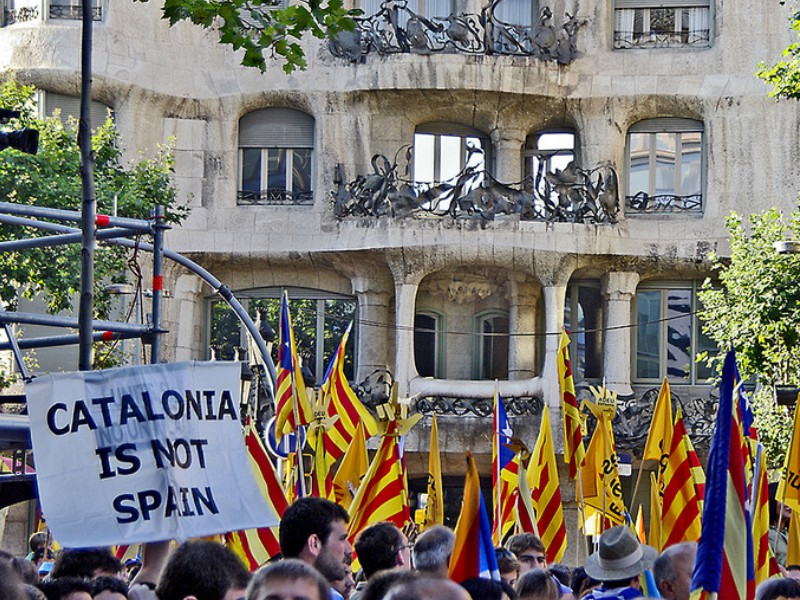 Catalogna, la procura chiede il carcere per tutti i membri dell’ex governo