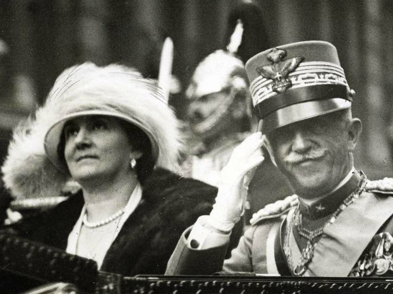 Vittorio Emanuele III e la moglie Elena, chi sono i reali della discordia