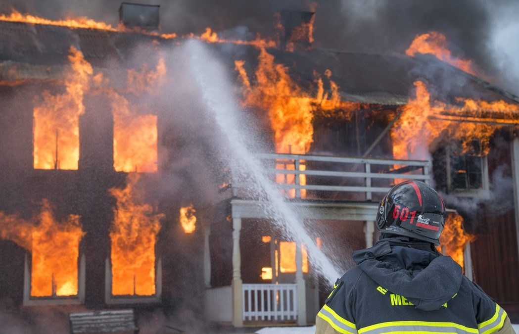 Svizzera, incendio in una palazzina: sei morti tra cui bambini