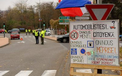 Gilet gialli: Macron apre al dialogo. Minacciata di morte la leader della protesta