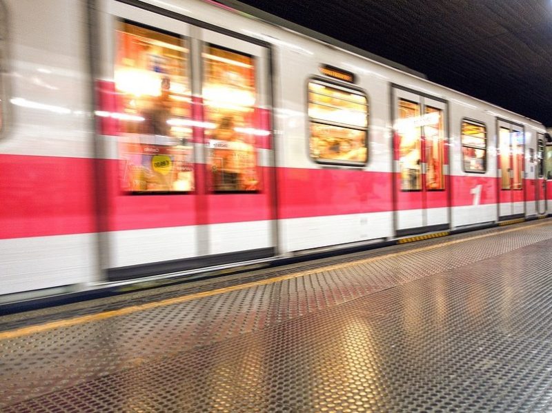 Guasto alla Metro: linea rossa ferma per mezz’ora